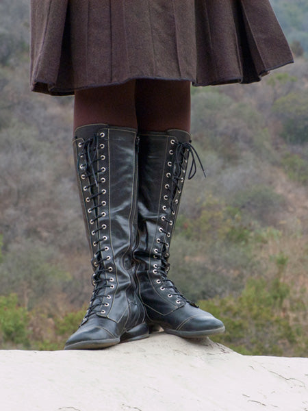Everyday Fluevogs | December 8, 2010