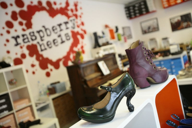 Raspberry Heels moved to a new location!