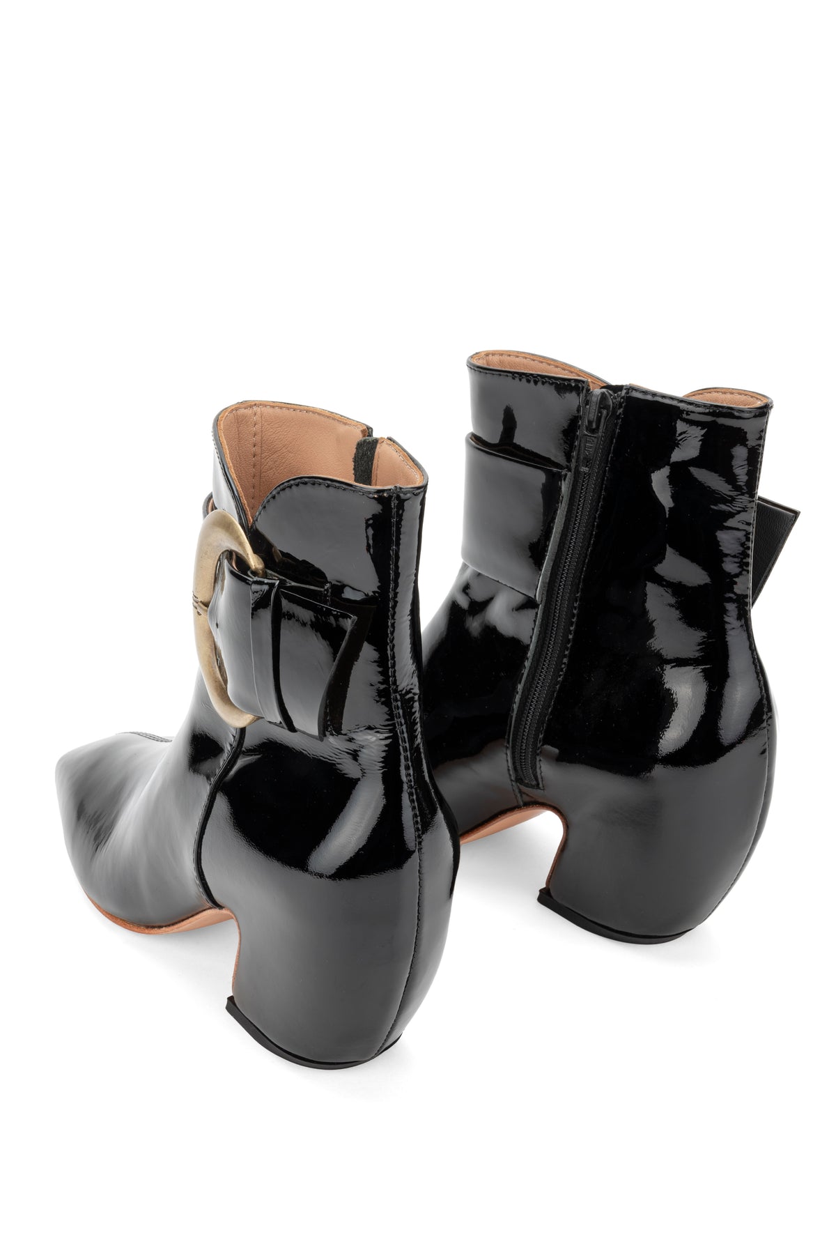 Samara - Black