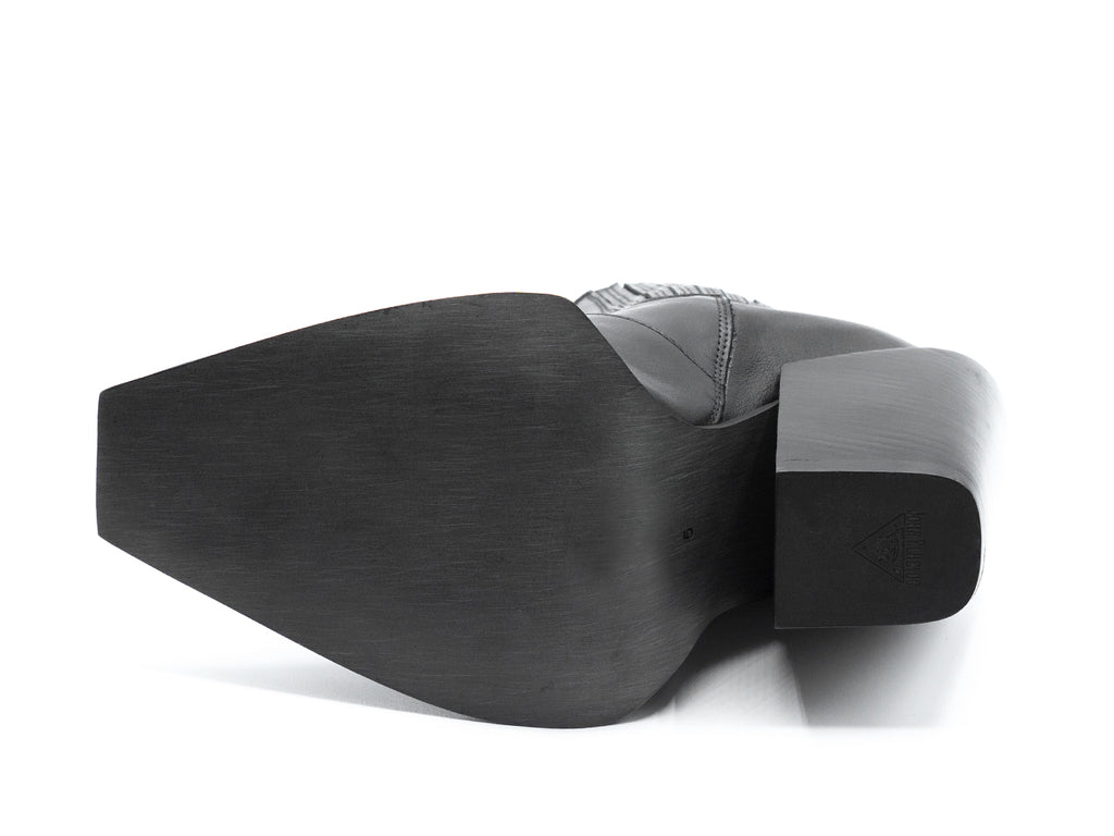 black - Sole