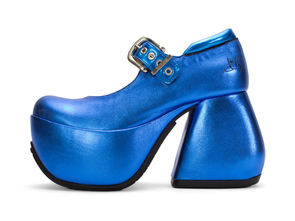 blue_metallic - Outside
