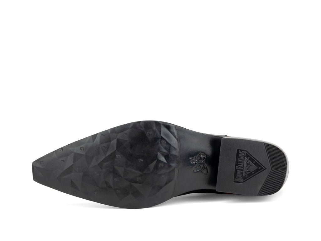 black_red - Sole View