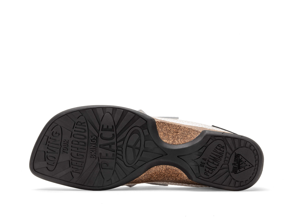 white - Sole View
