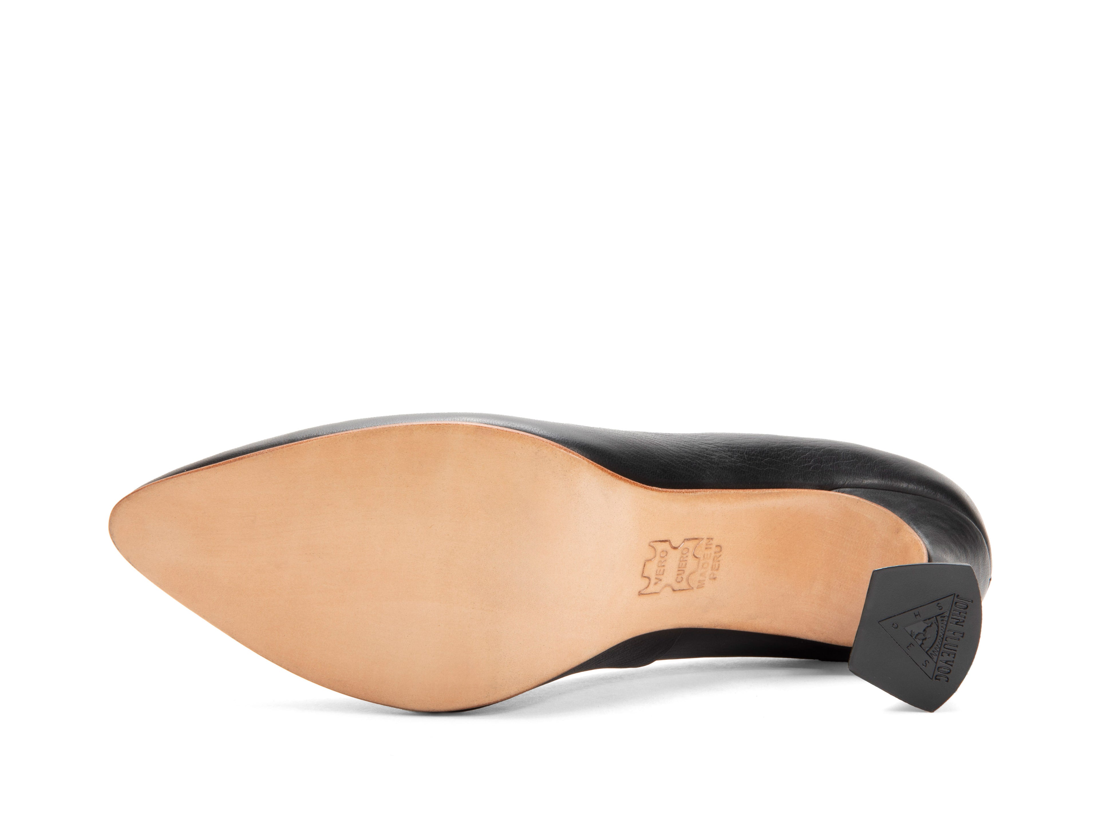 black - Sole View