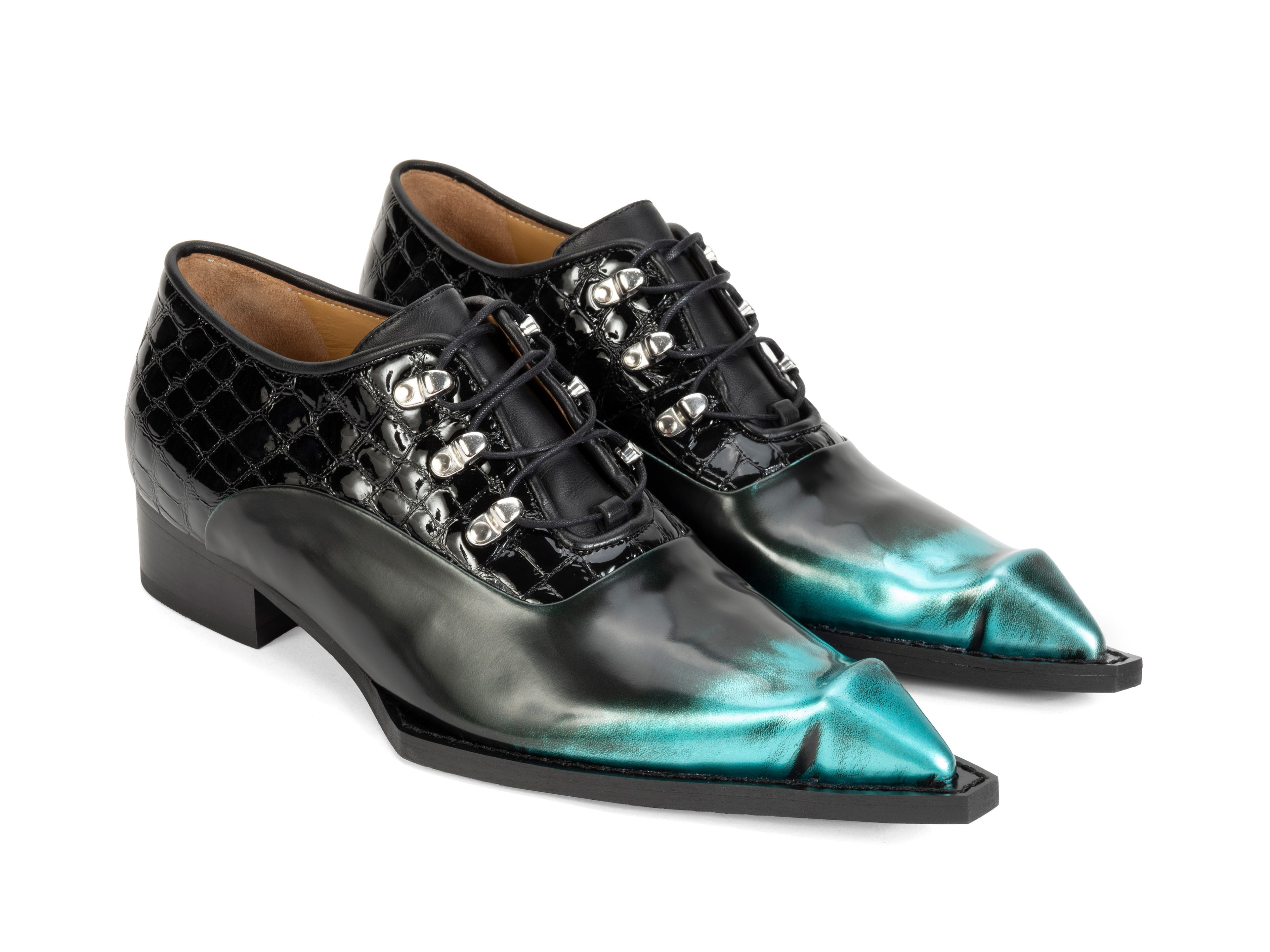 black_teal_brush_off - Quarter View