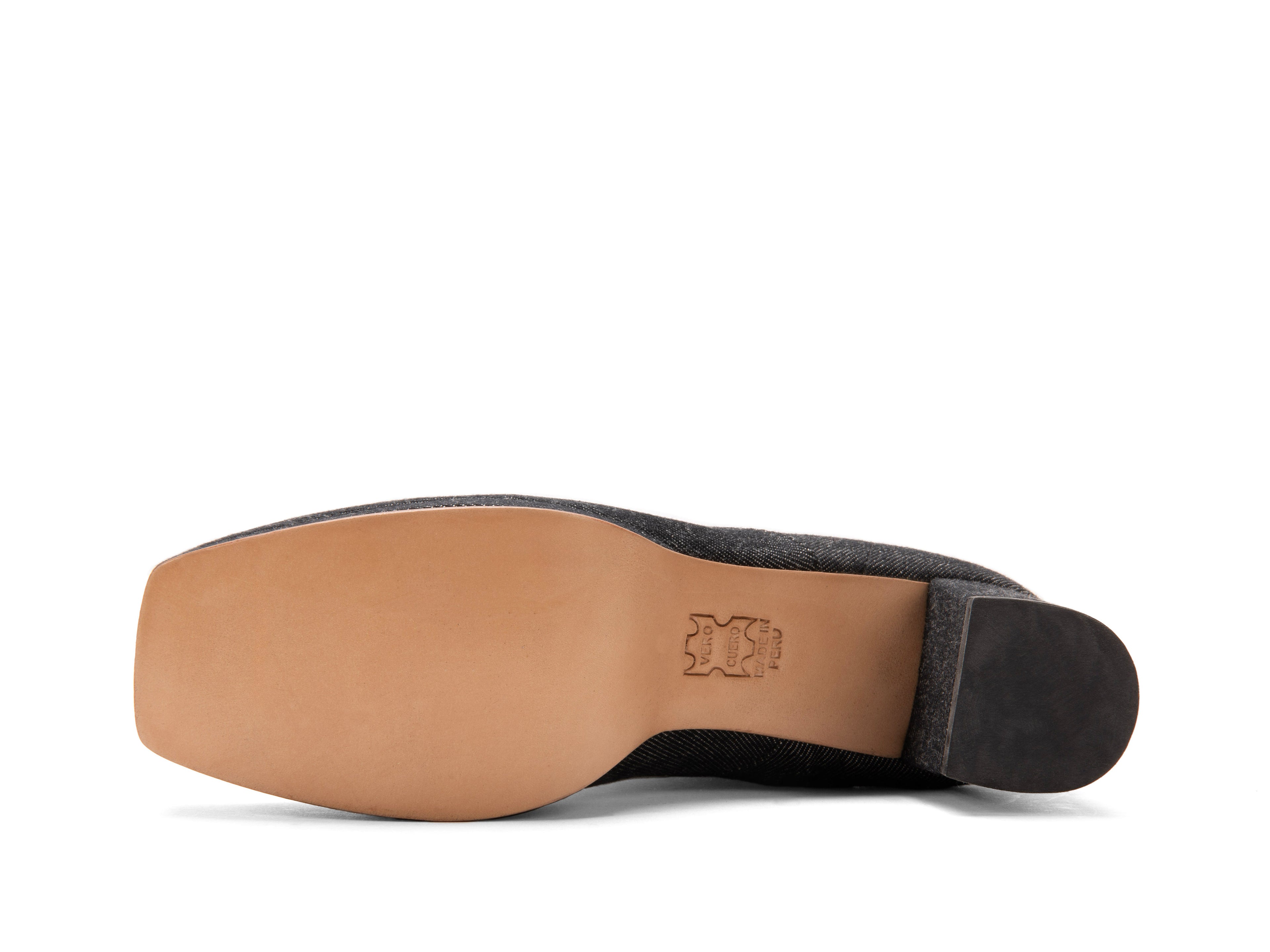 black_denim - Sole