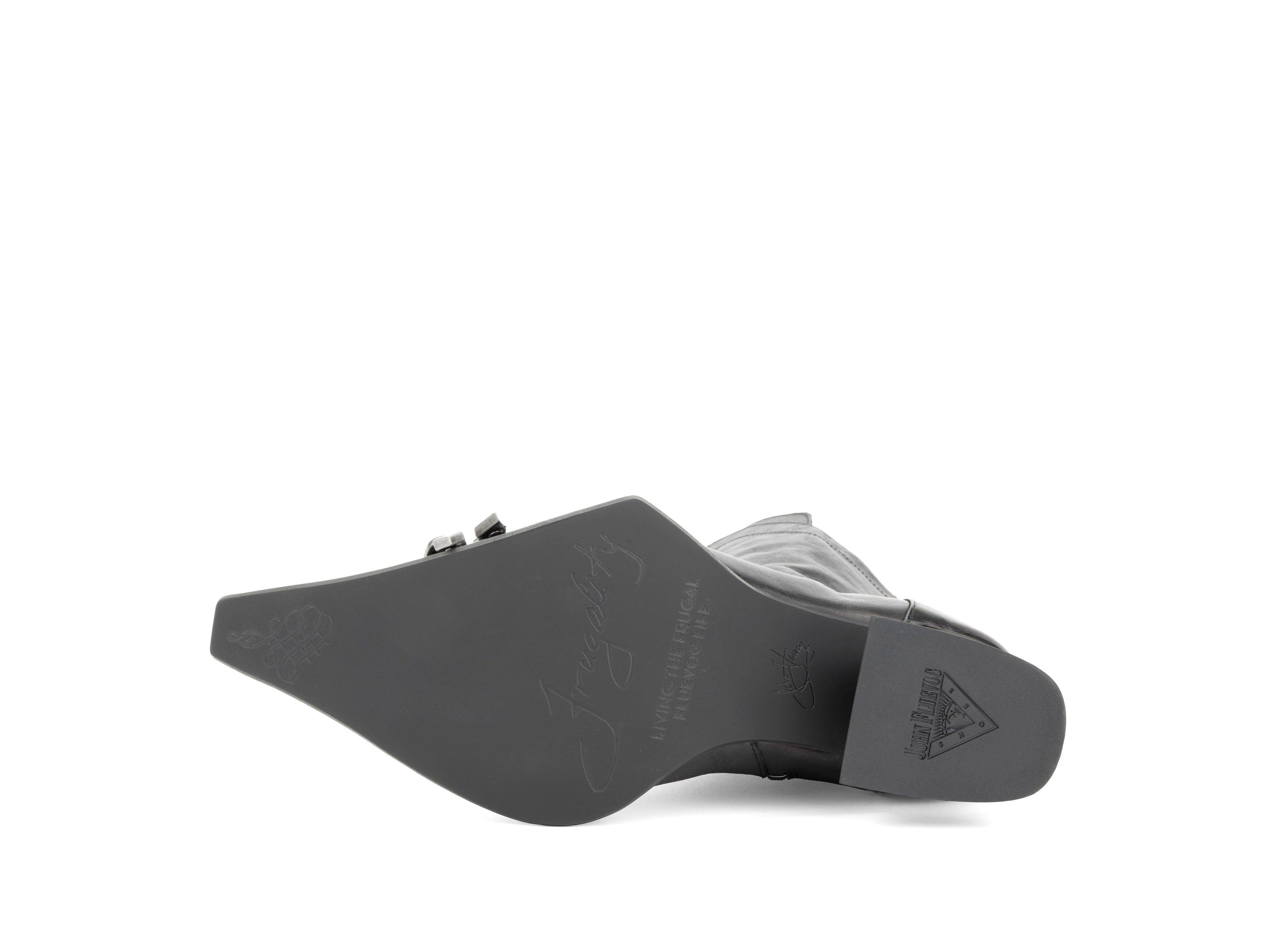 black - Sole View