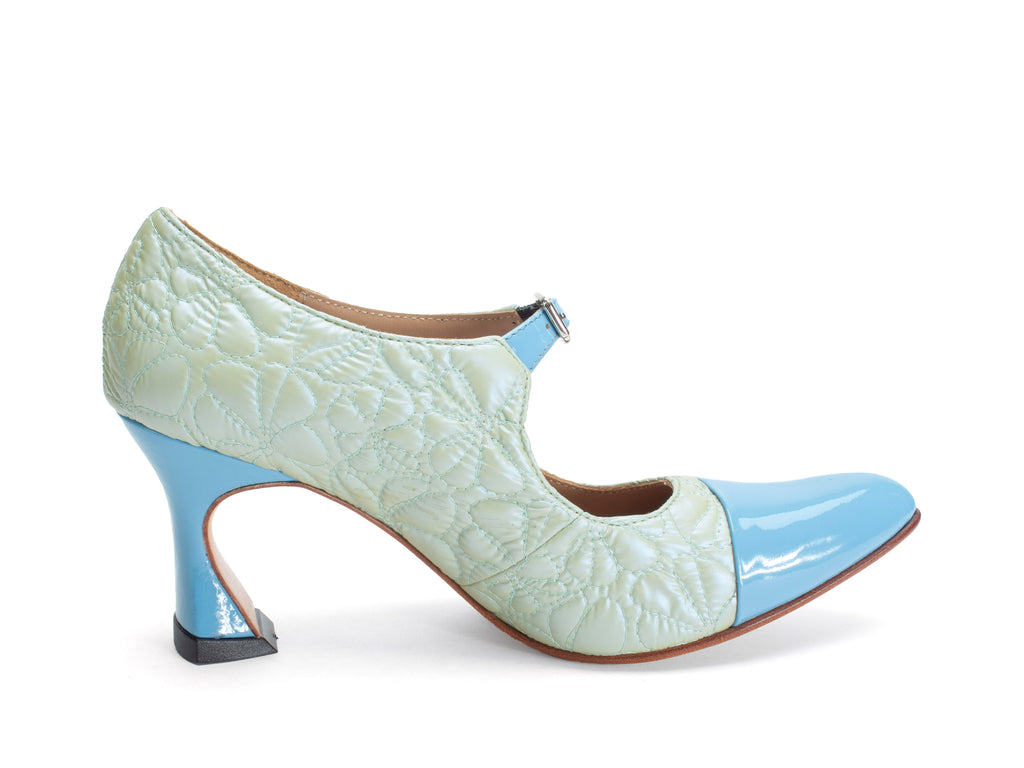 light_green_blue - Inside