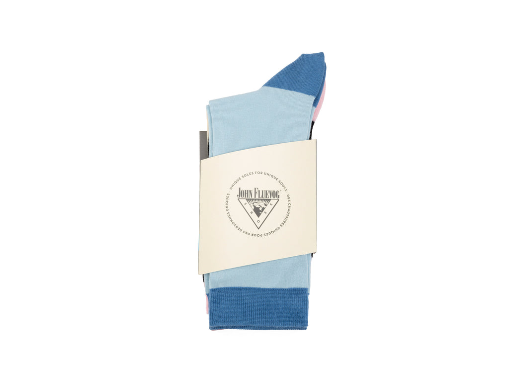 cream_black_blue