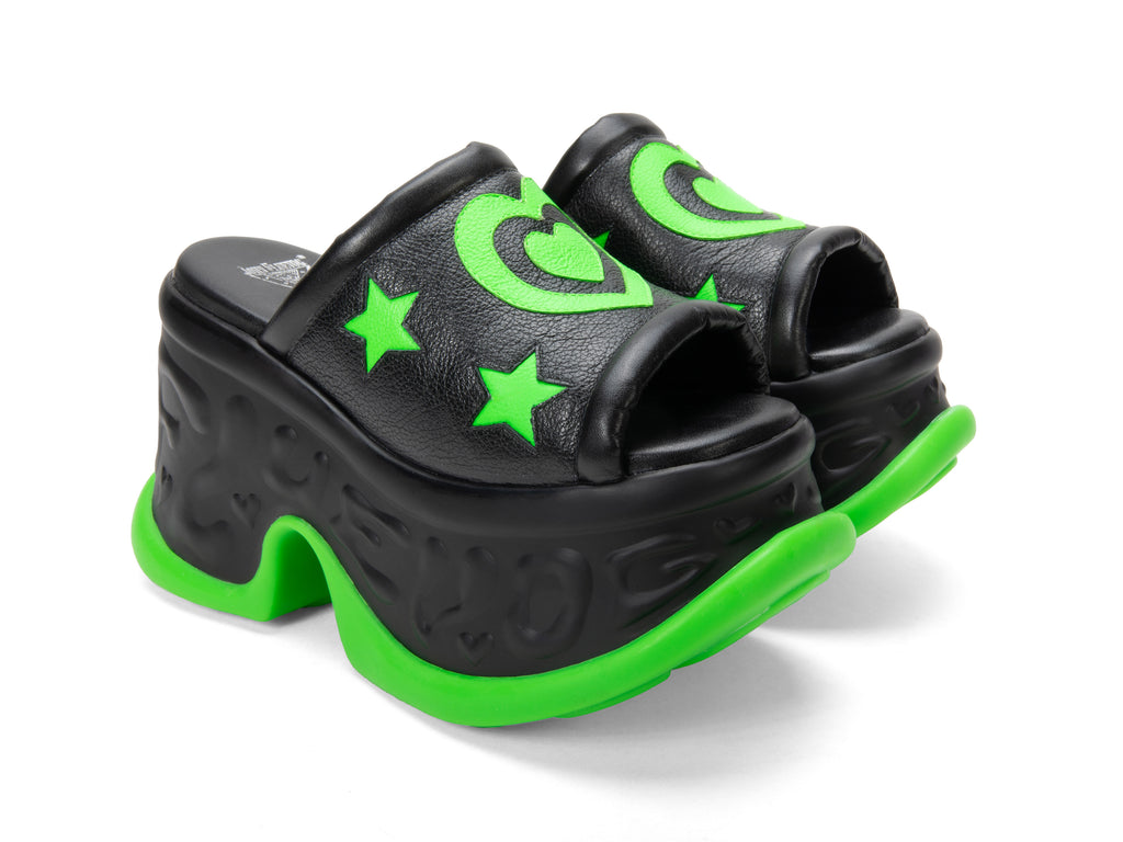 black_green - Quarter View
