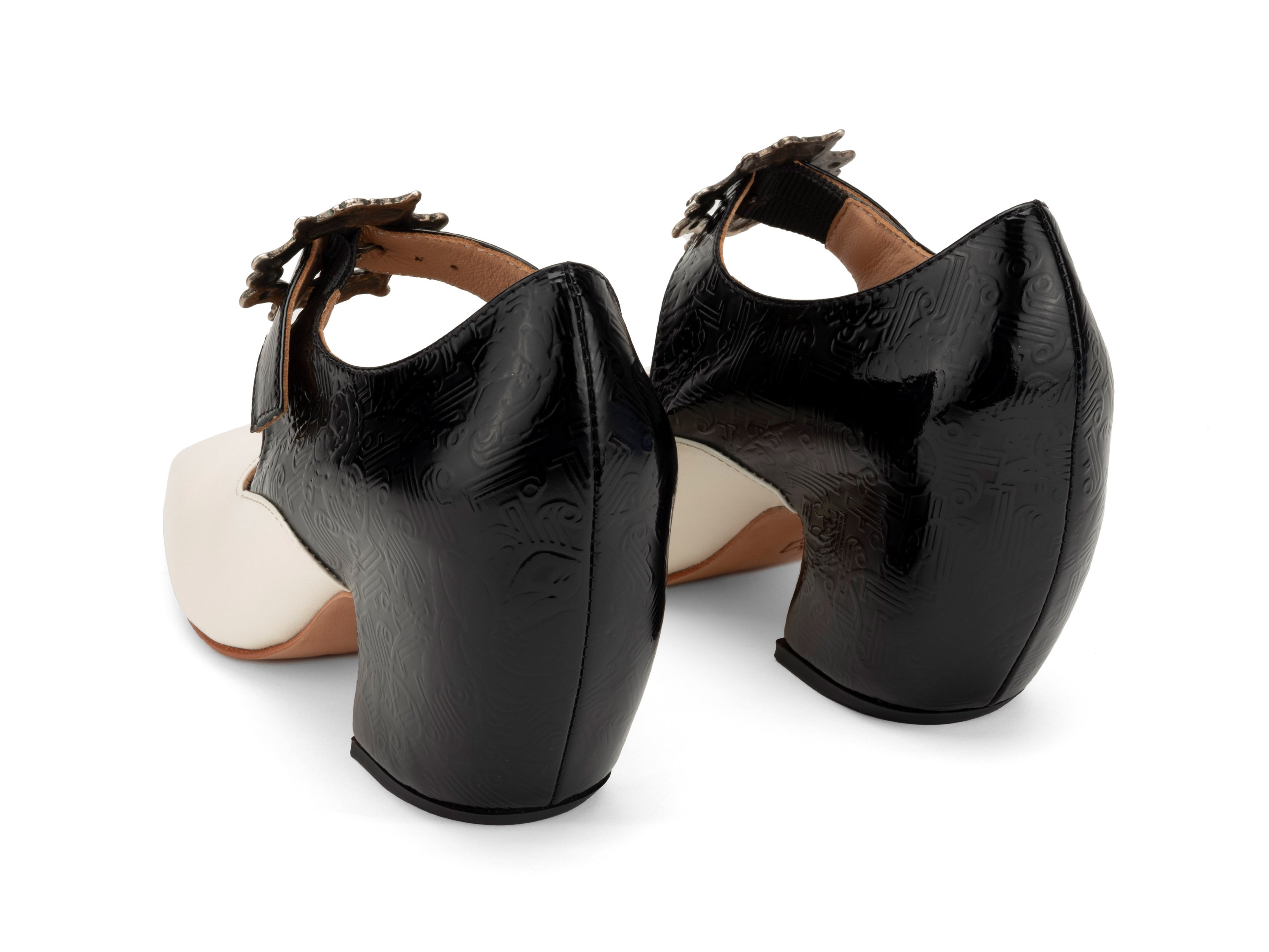 cream_black - Back View