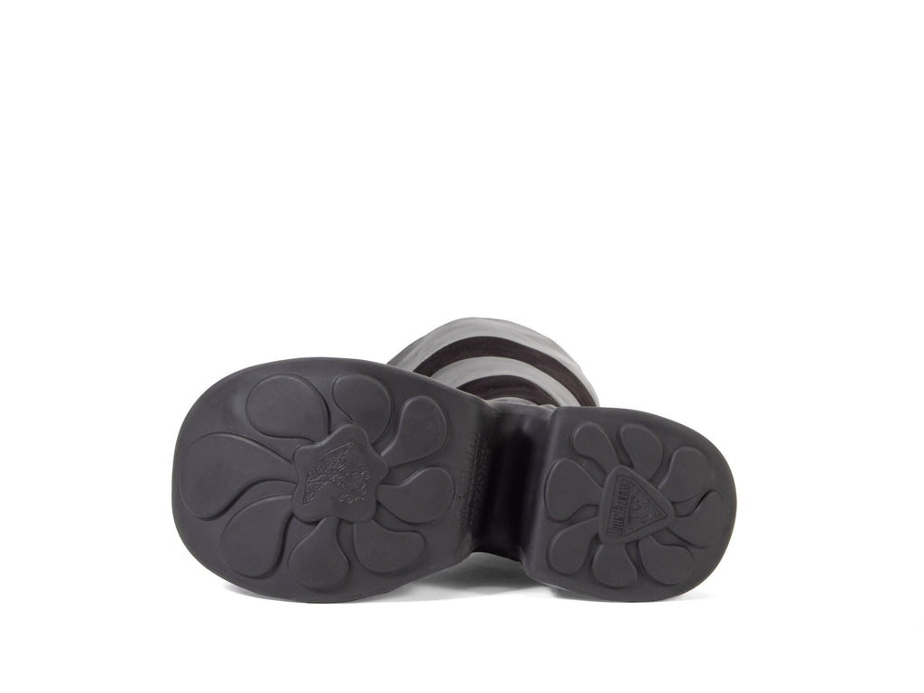 black - Sole