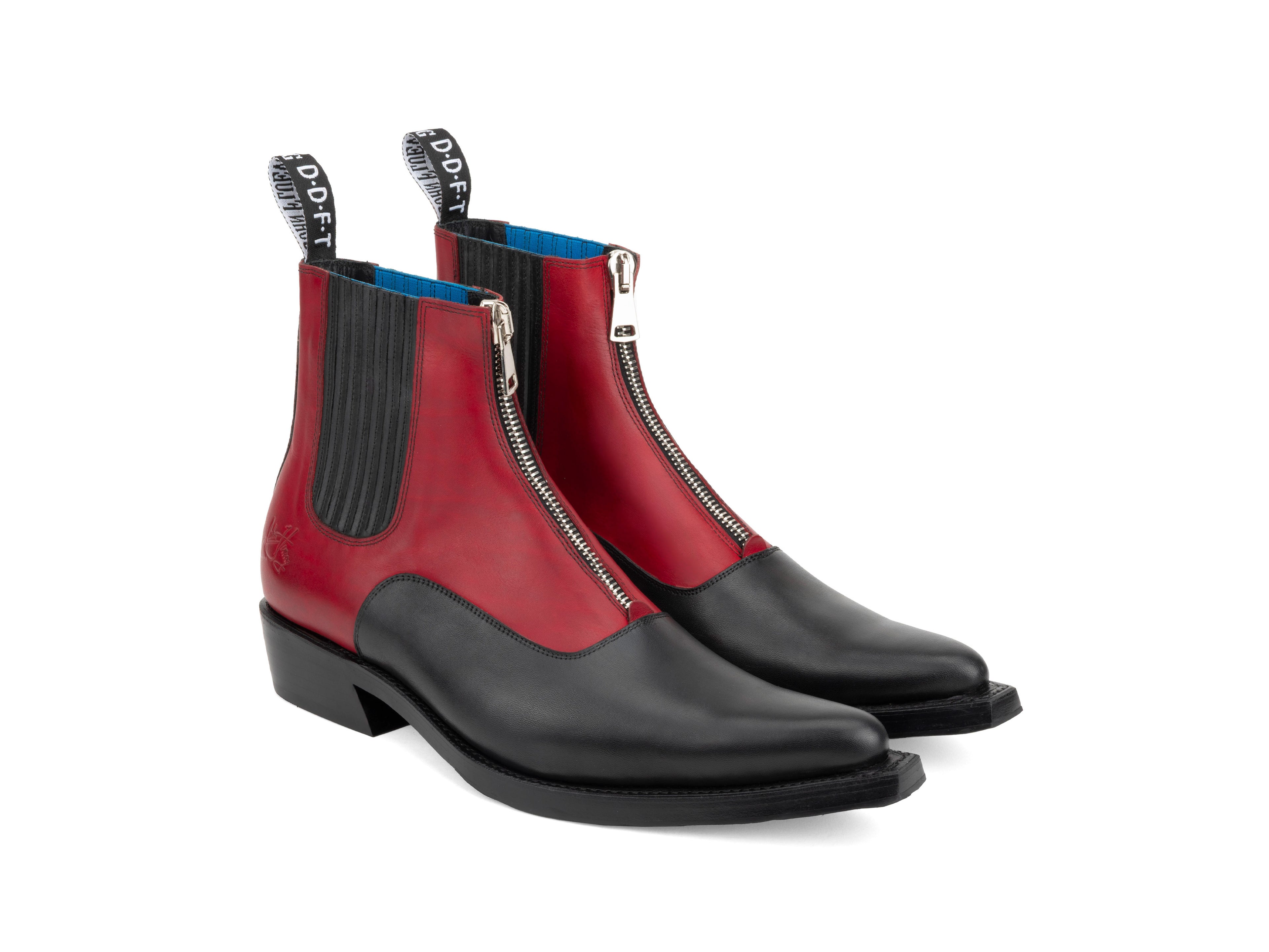black_red - Quarter View