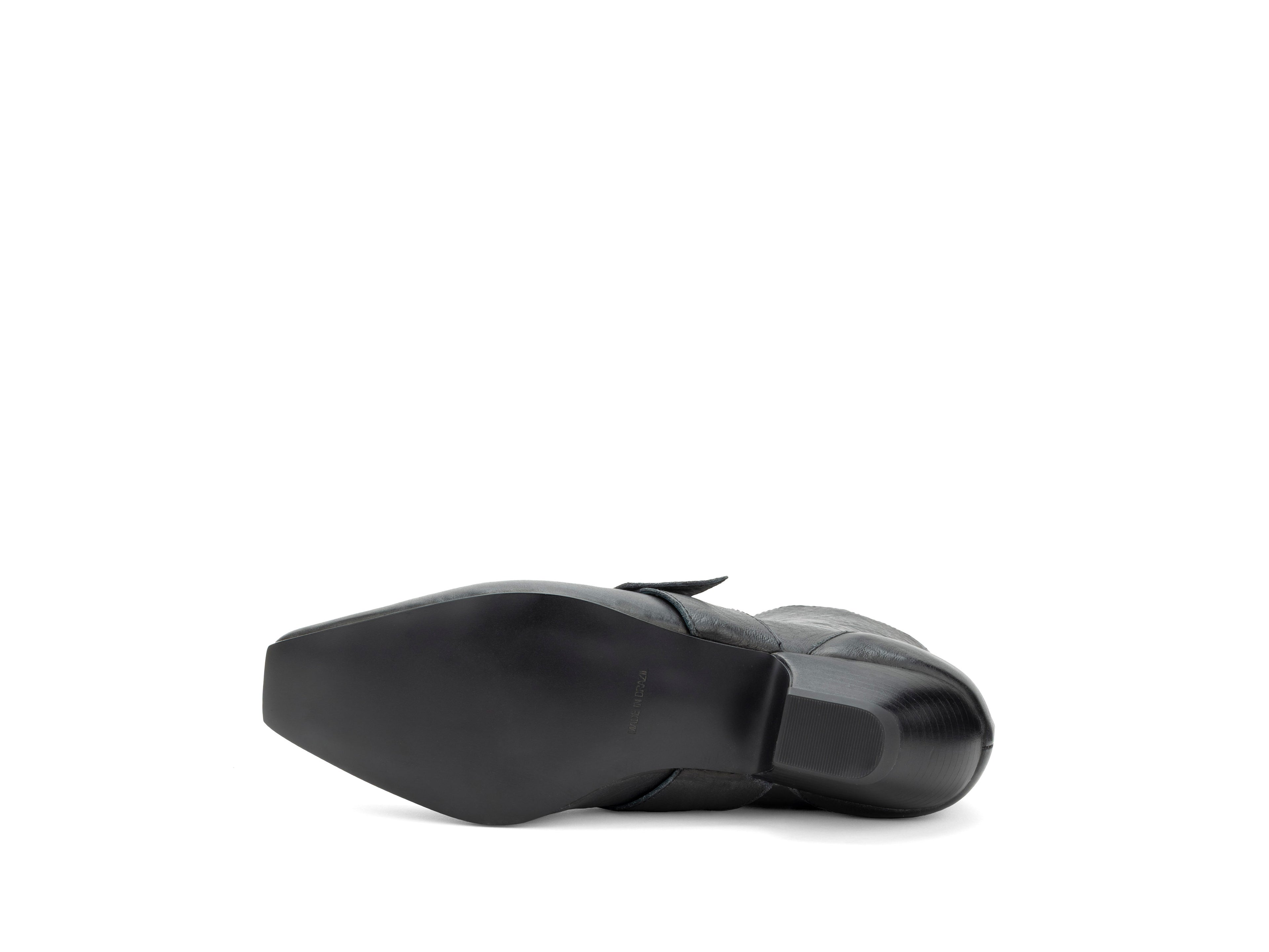 black - Sole View