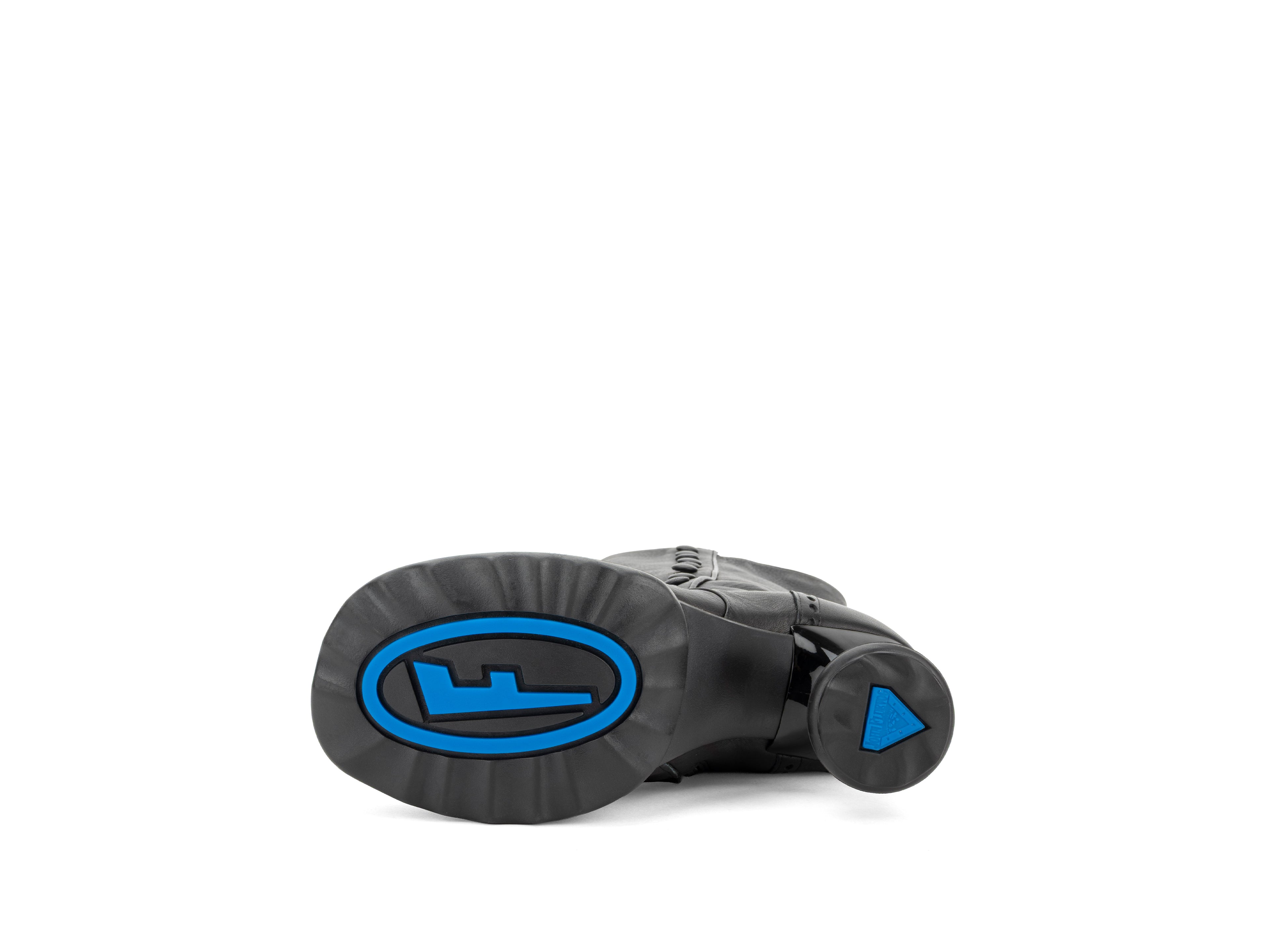 black - Sole View