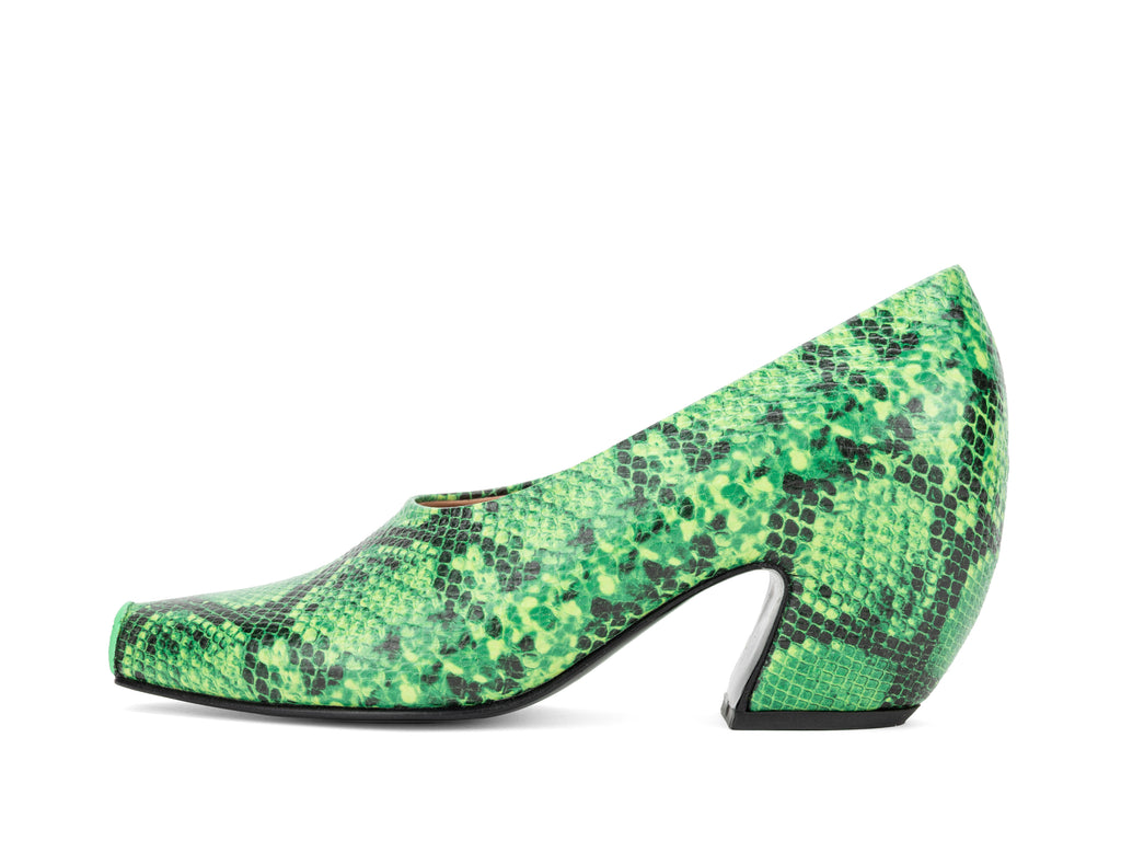 green - Profile Outside View