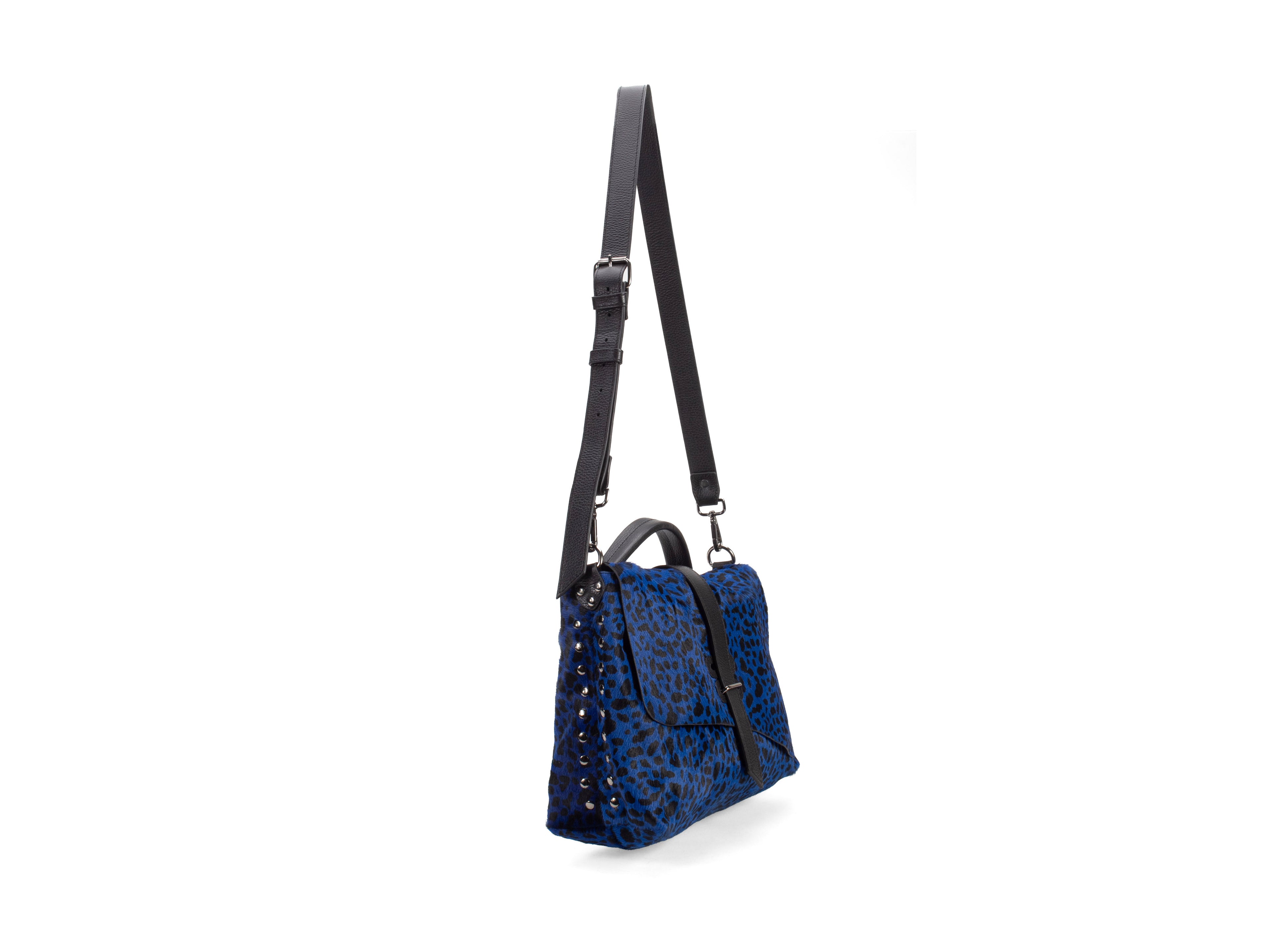 blue_cheetah - Side
