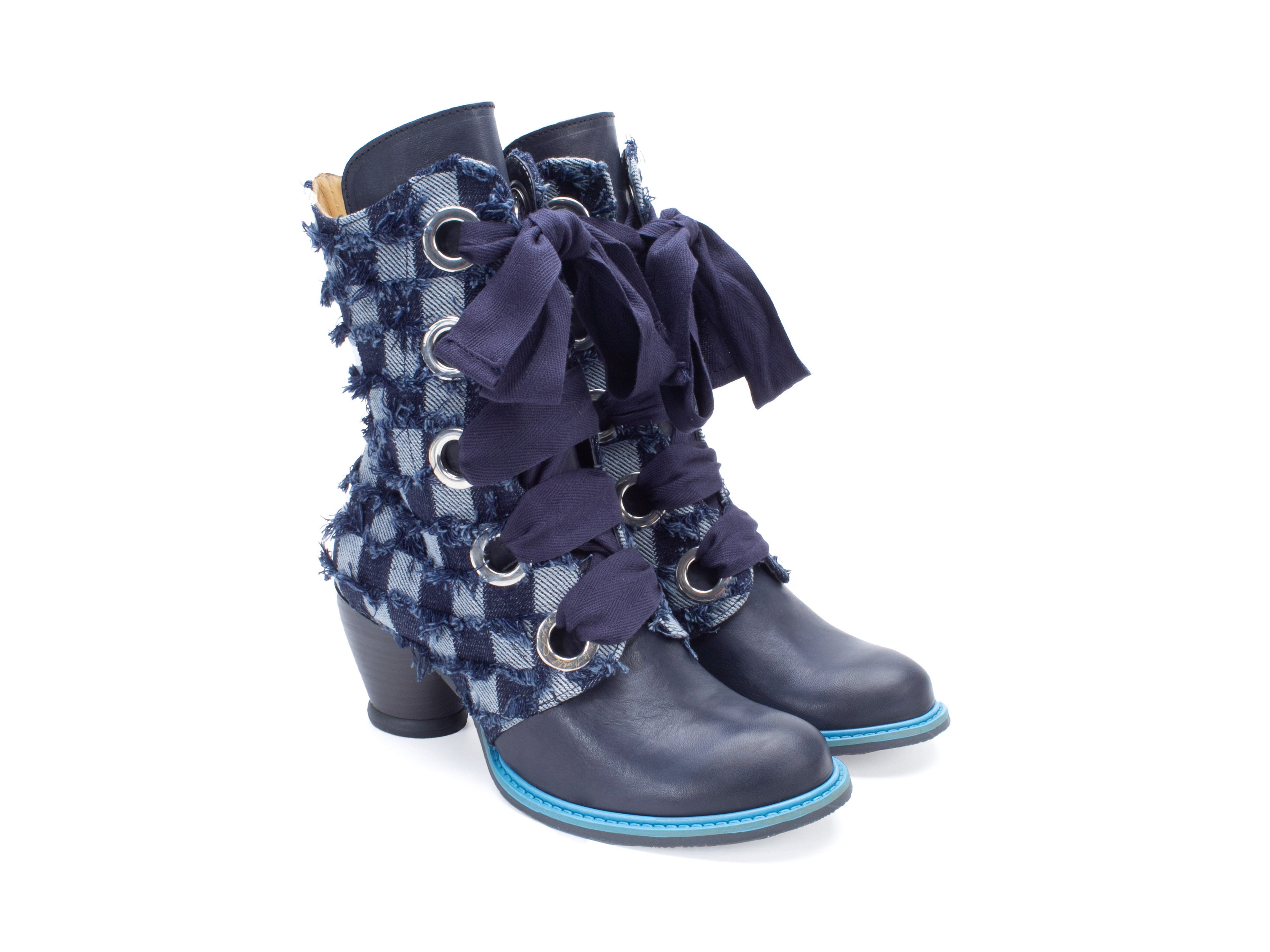 blue_denim - Front with navy laces