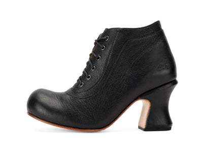 Ladysmith - Black