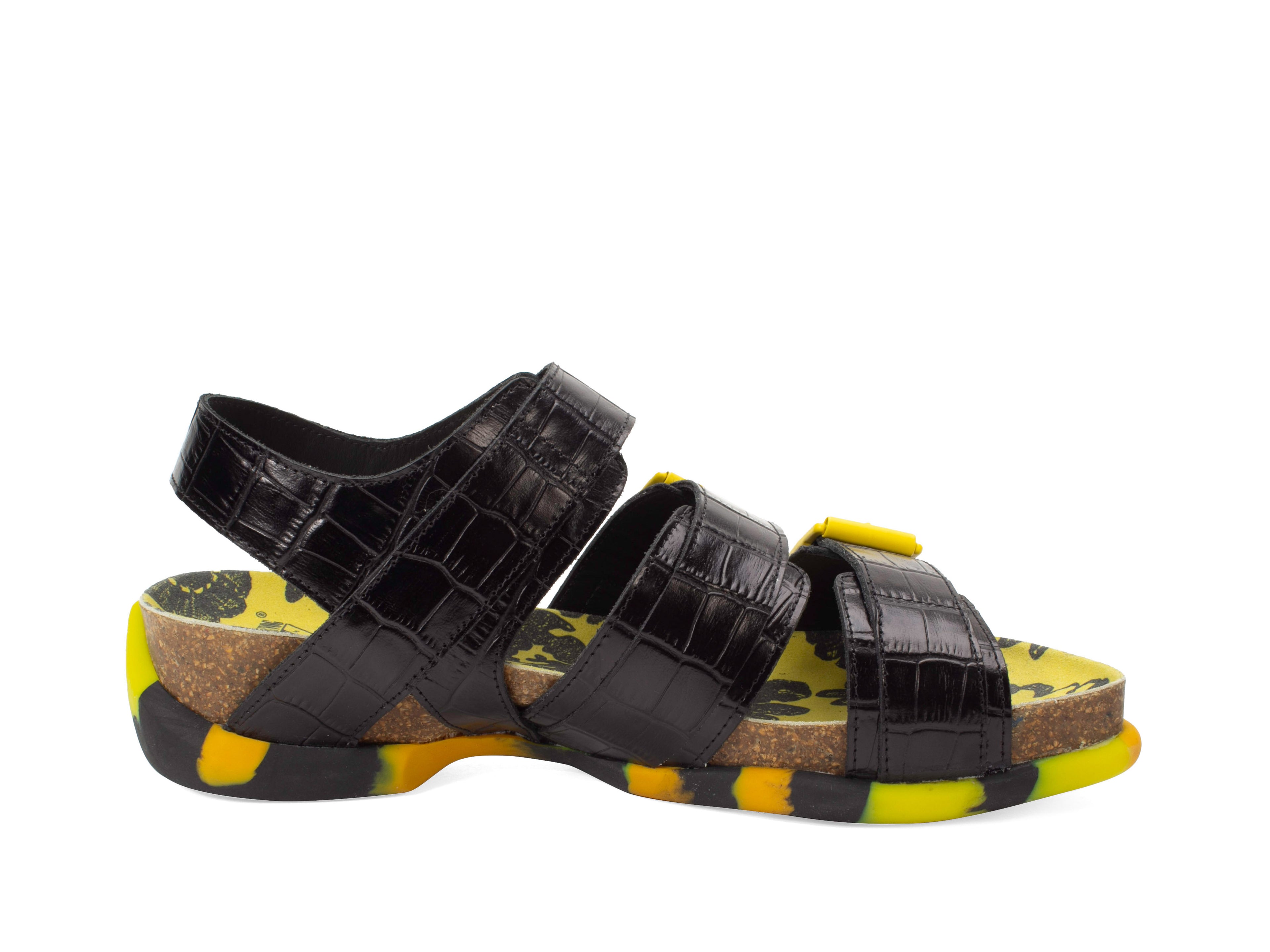 black_yellow - Inside