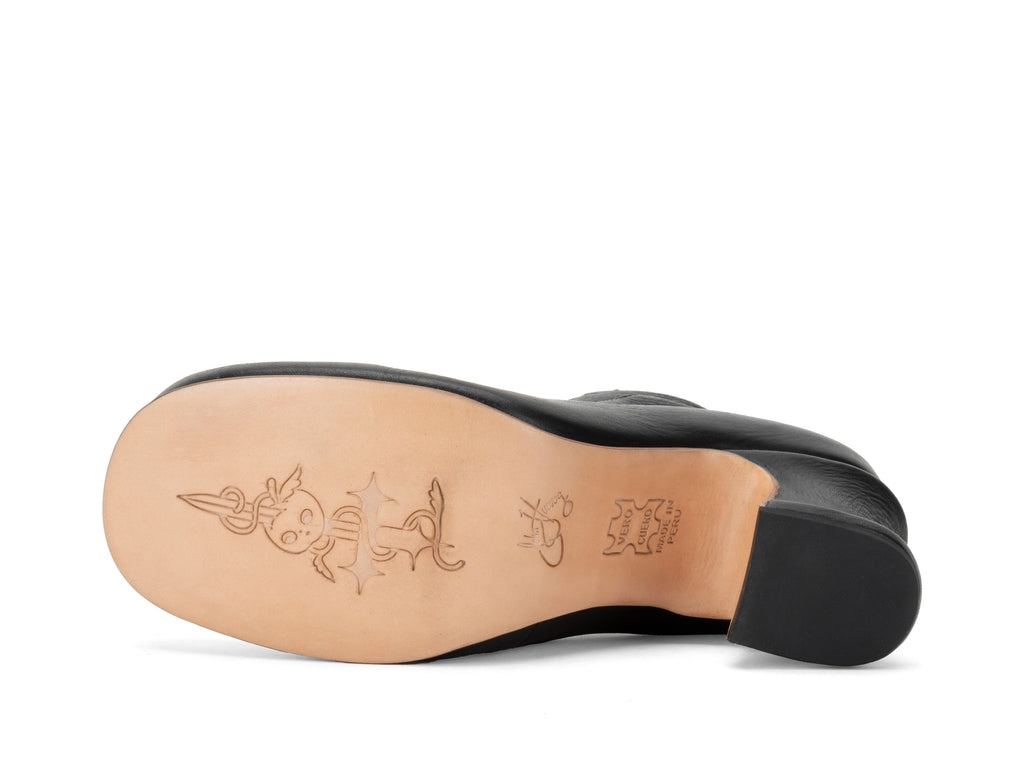 black - Sole View