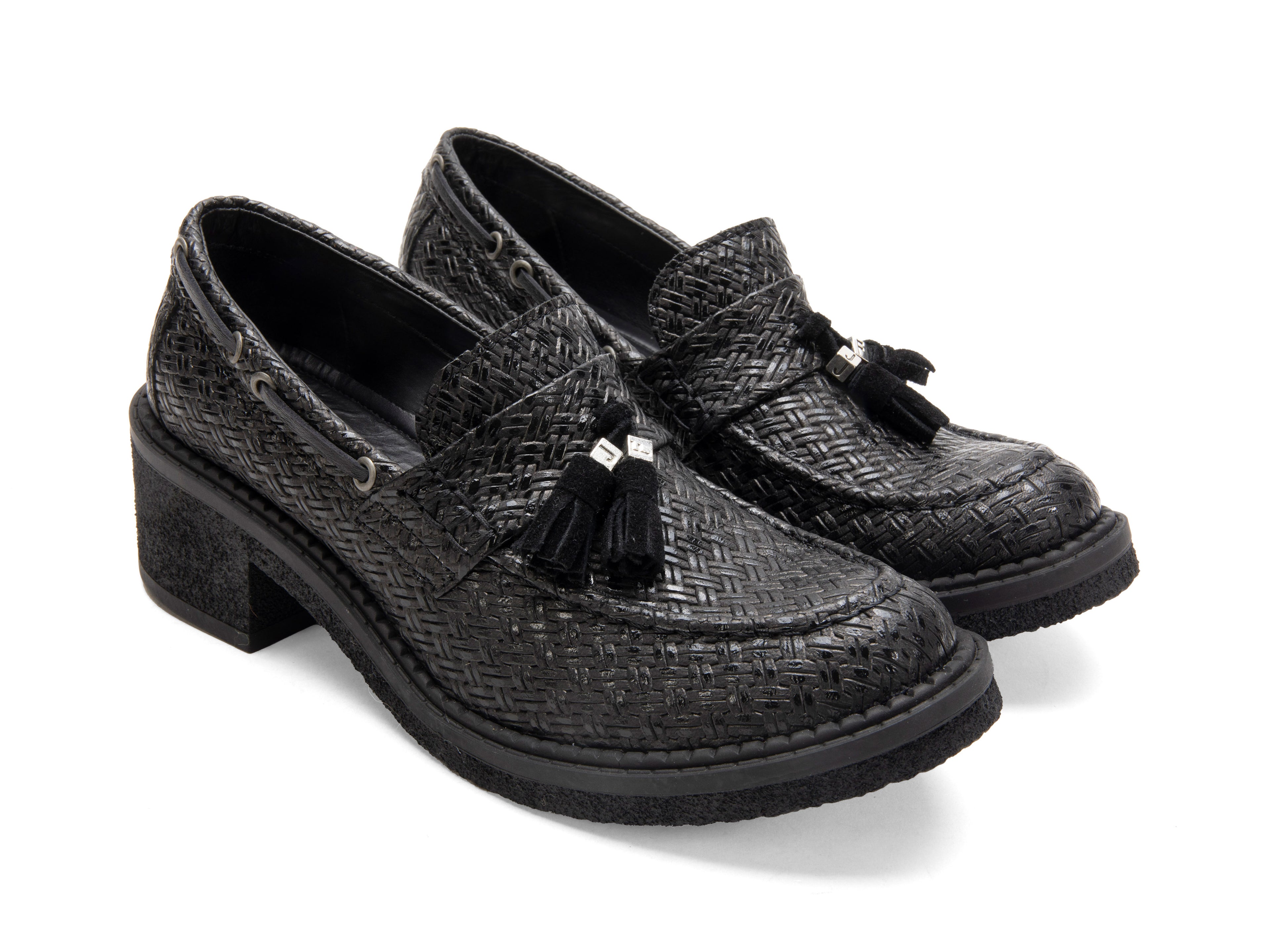 black - Quarter View