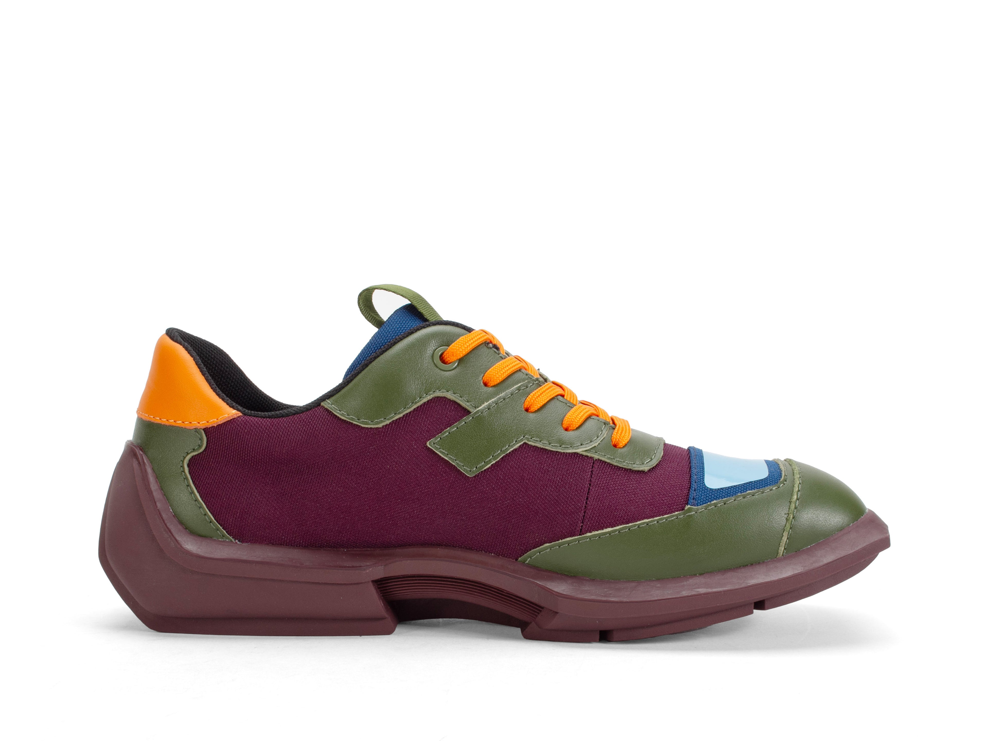 green_purple_orange - Inside