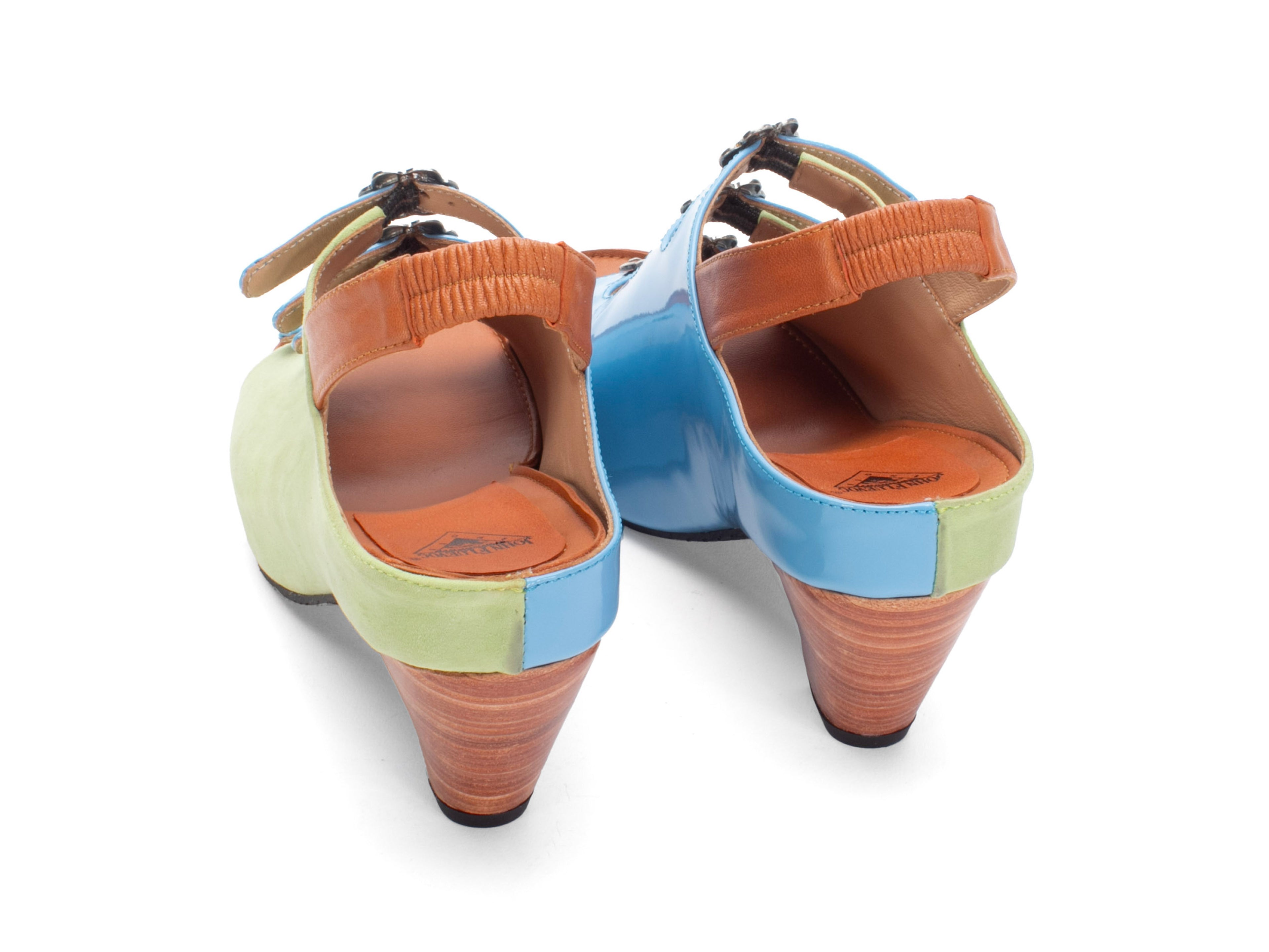 green_light_blue_brown - Back