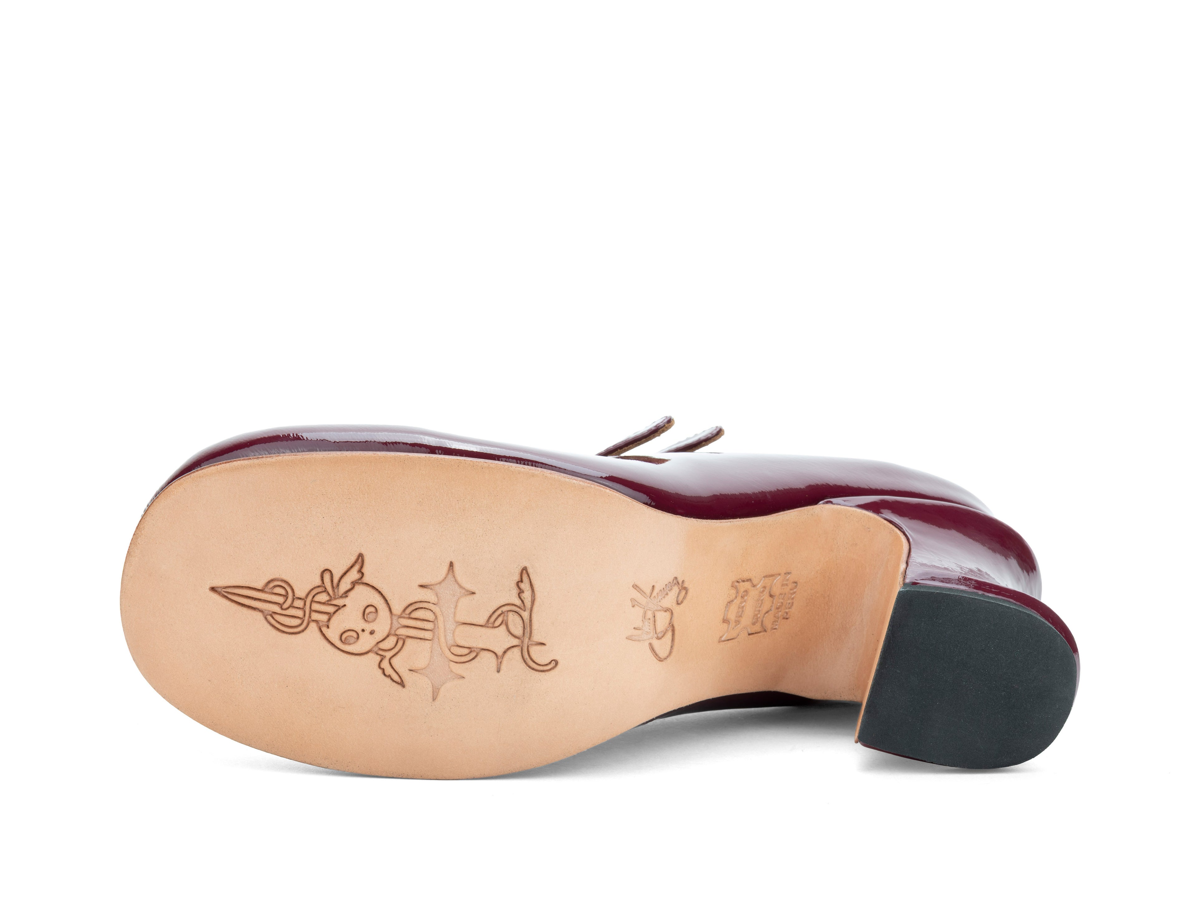 burgundy - Sole View