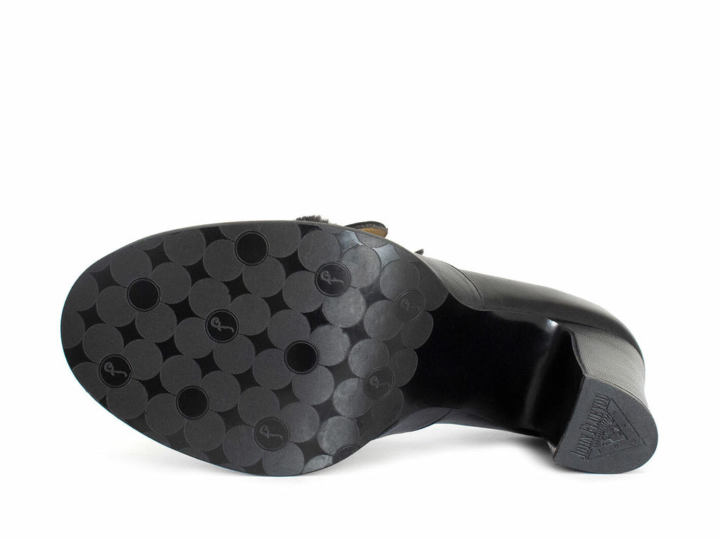 black - Sole
