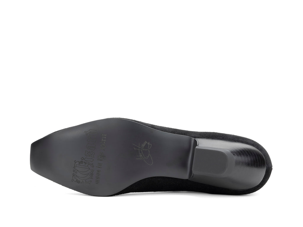 black - Sole View